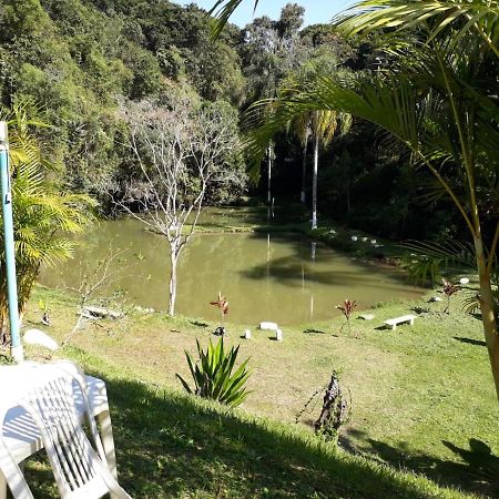 Villa Sitio Saramandaia Juquitiba Exterior foto